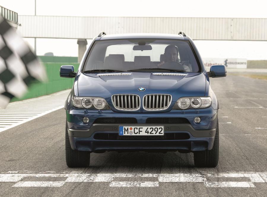  BMW X5 4.8is (E53) 2004 года  (WW) (фото 25 из 29)